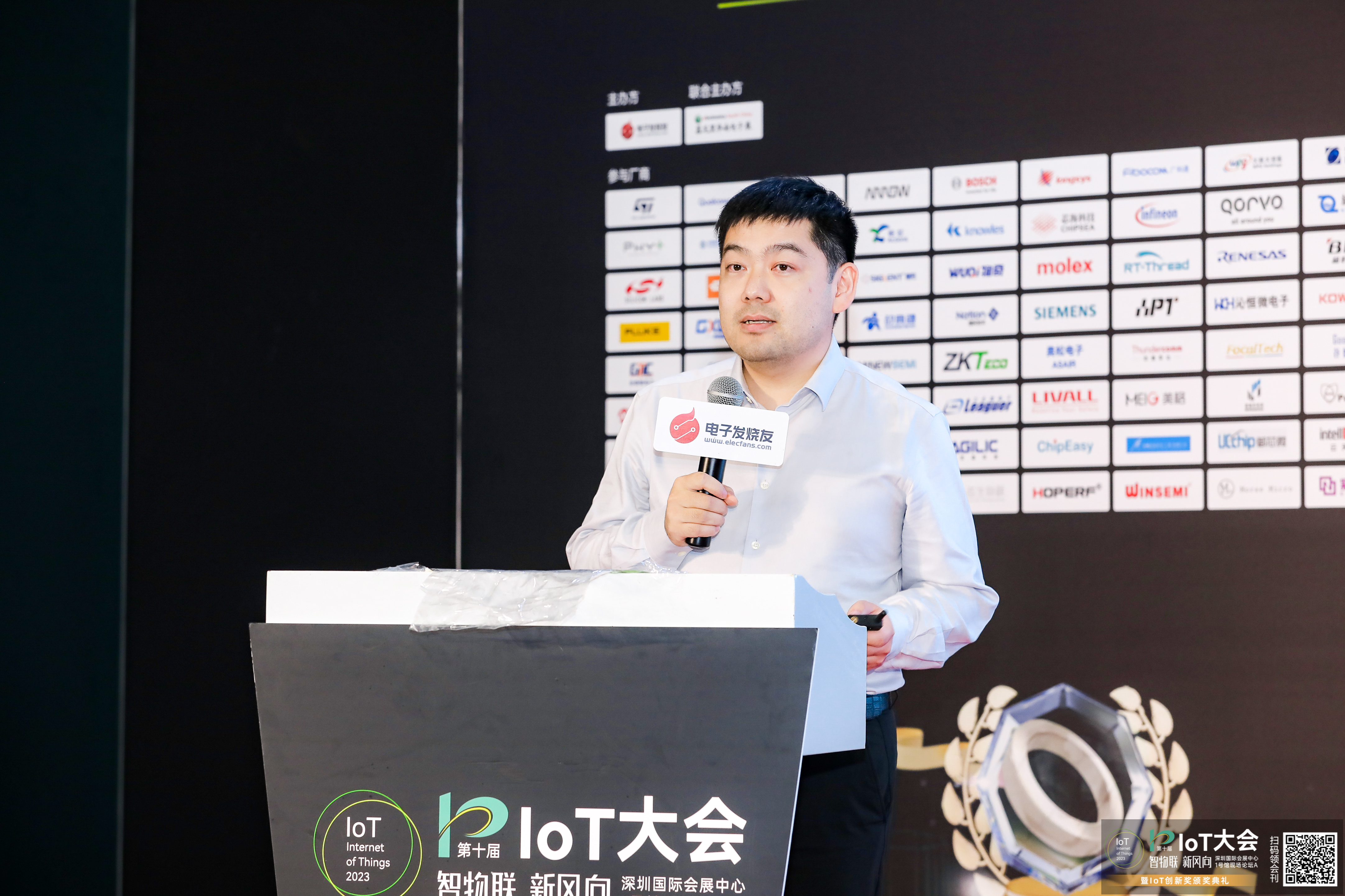 AA 1F0A5637 AA 1F0A5637